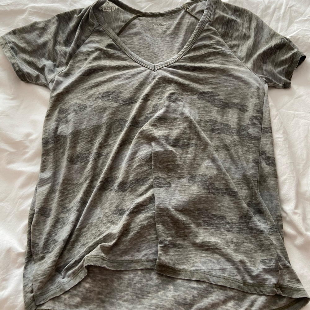 V neck tshirt